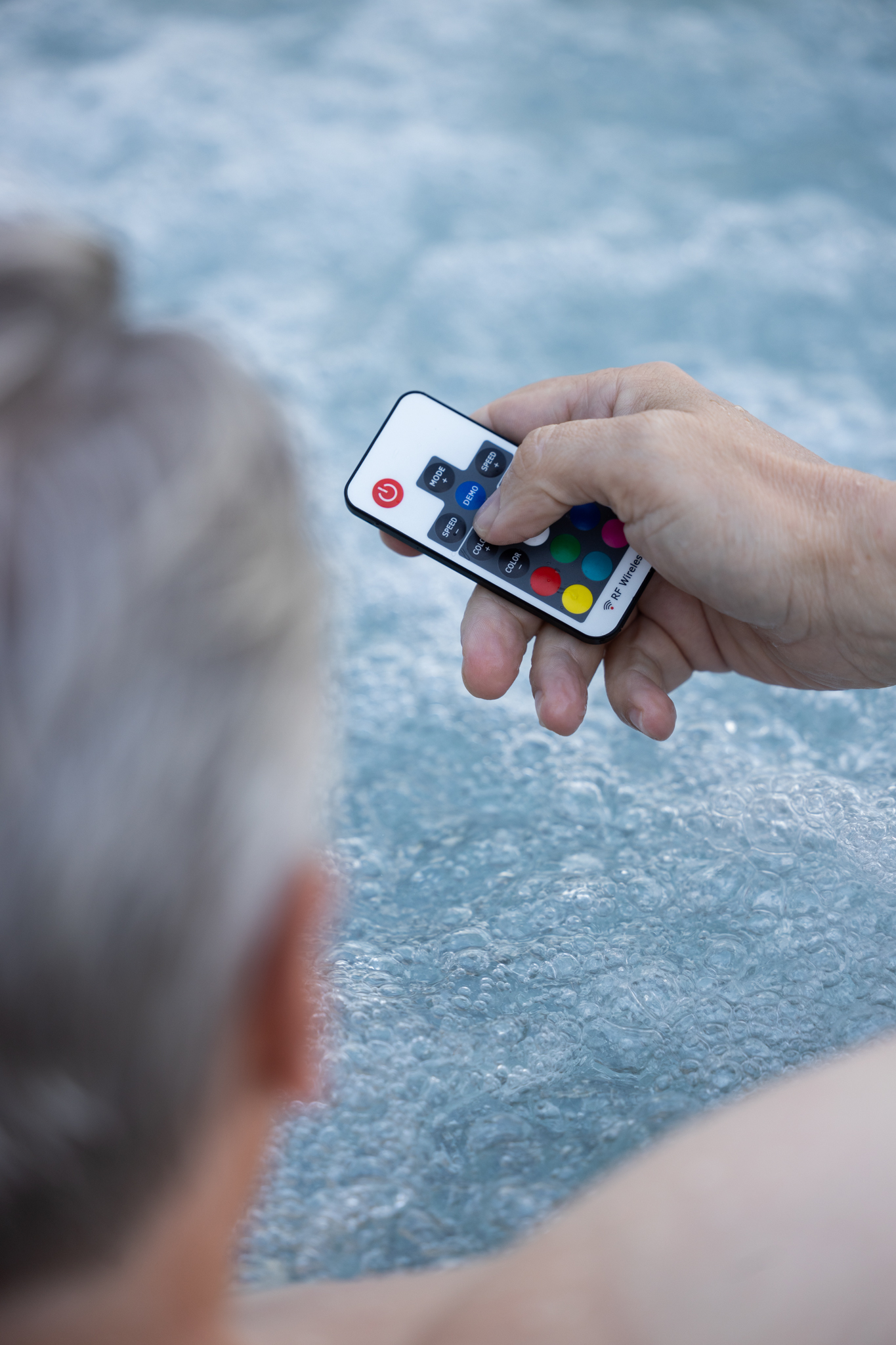 MSpa Whirlpool OSLO XL 160x160 cm - inkl. WiFi, App, LED, UVC