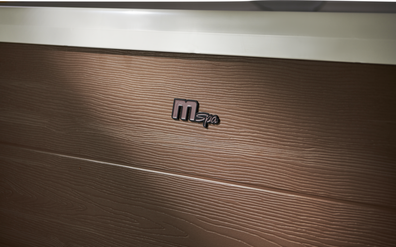 MSpa Whirlpool AMBER AERO PLUS 2026 XXL inkl. App, LED, 8 Hydromassagedüsen, 140 Luftdüsen