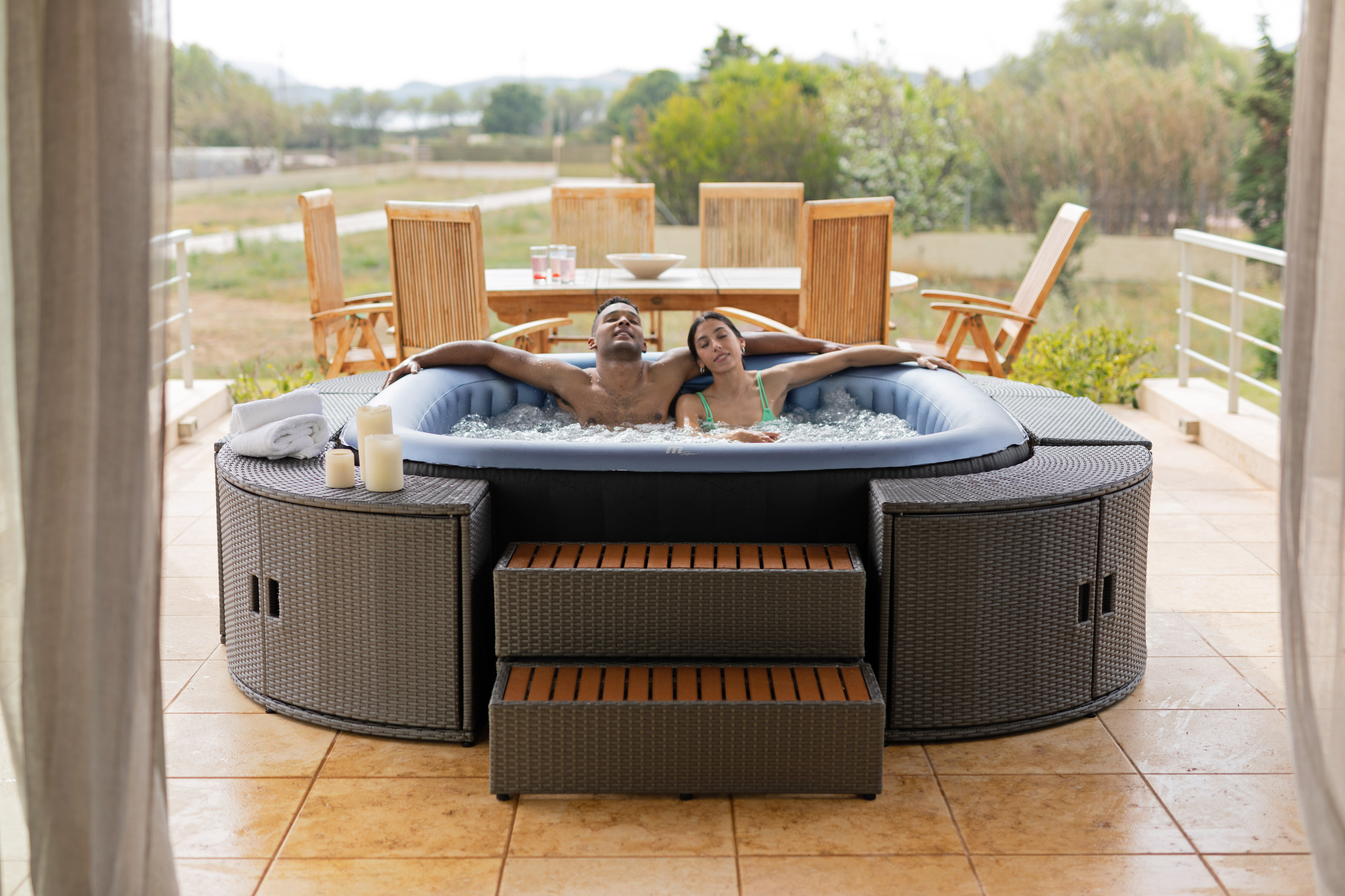 MSPA Whirlpool TEKAPO Comfort für 4 Personen C-TE041 aufblasbar Indoor- & Outdoor Pool