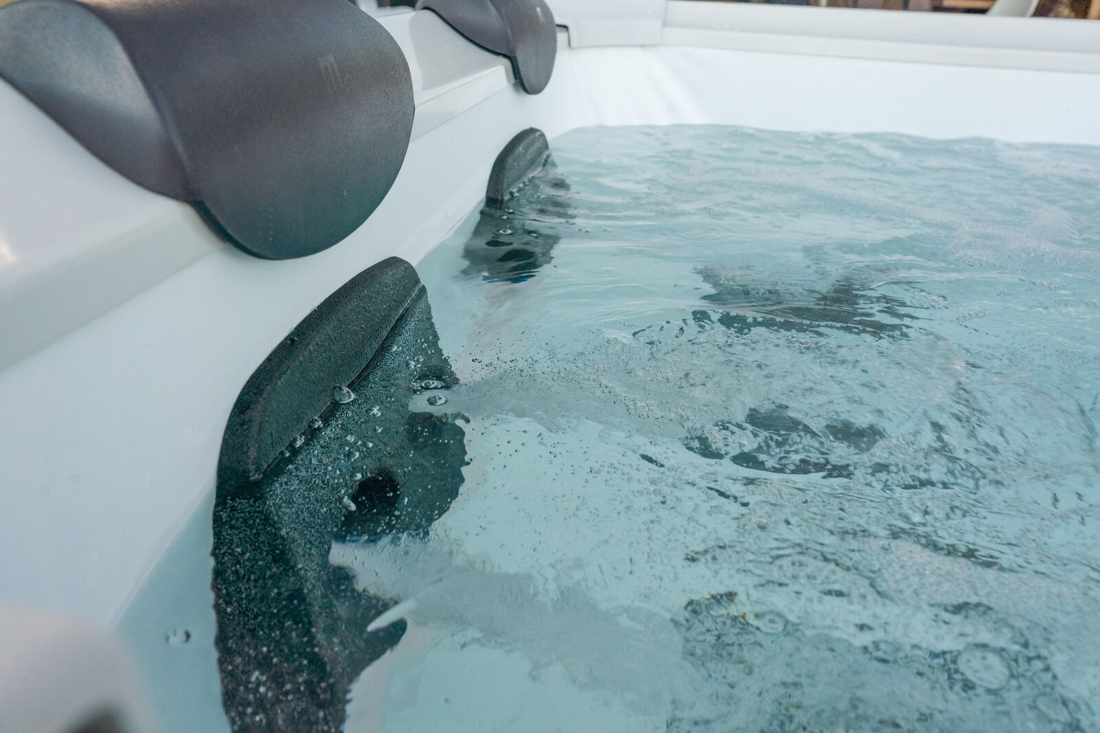 MSpa Whirlpool OSLO XL 160x160 cm - inkl. WiFi, App, LED, UVC