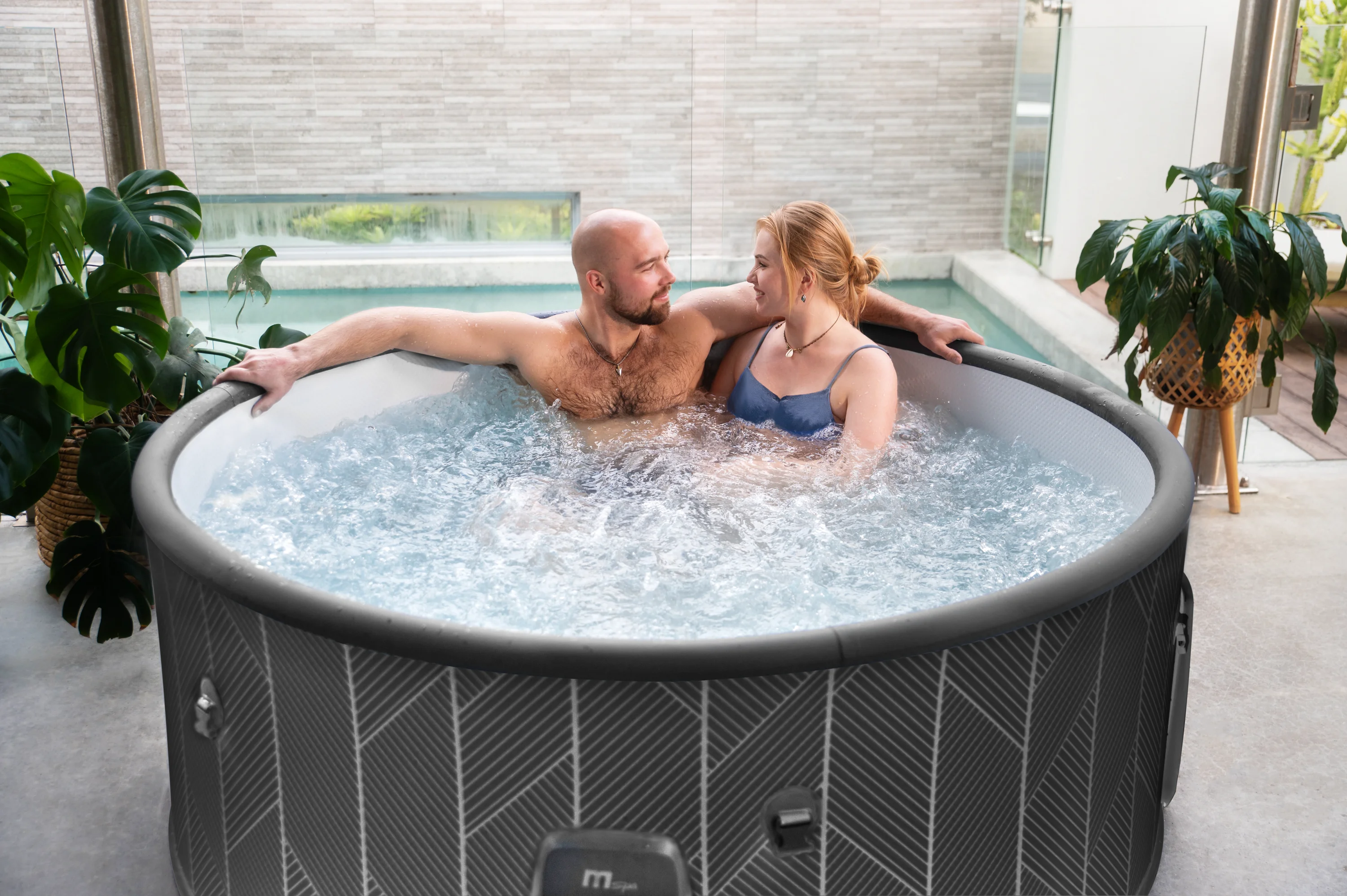 MSpa Whirlpool NOX ECO 2027 inkl. App + Hydromassagedüsen & 138 Luftdüsen - 173 cm