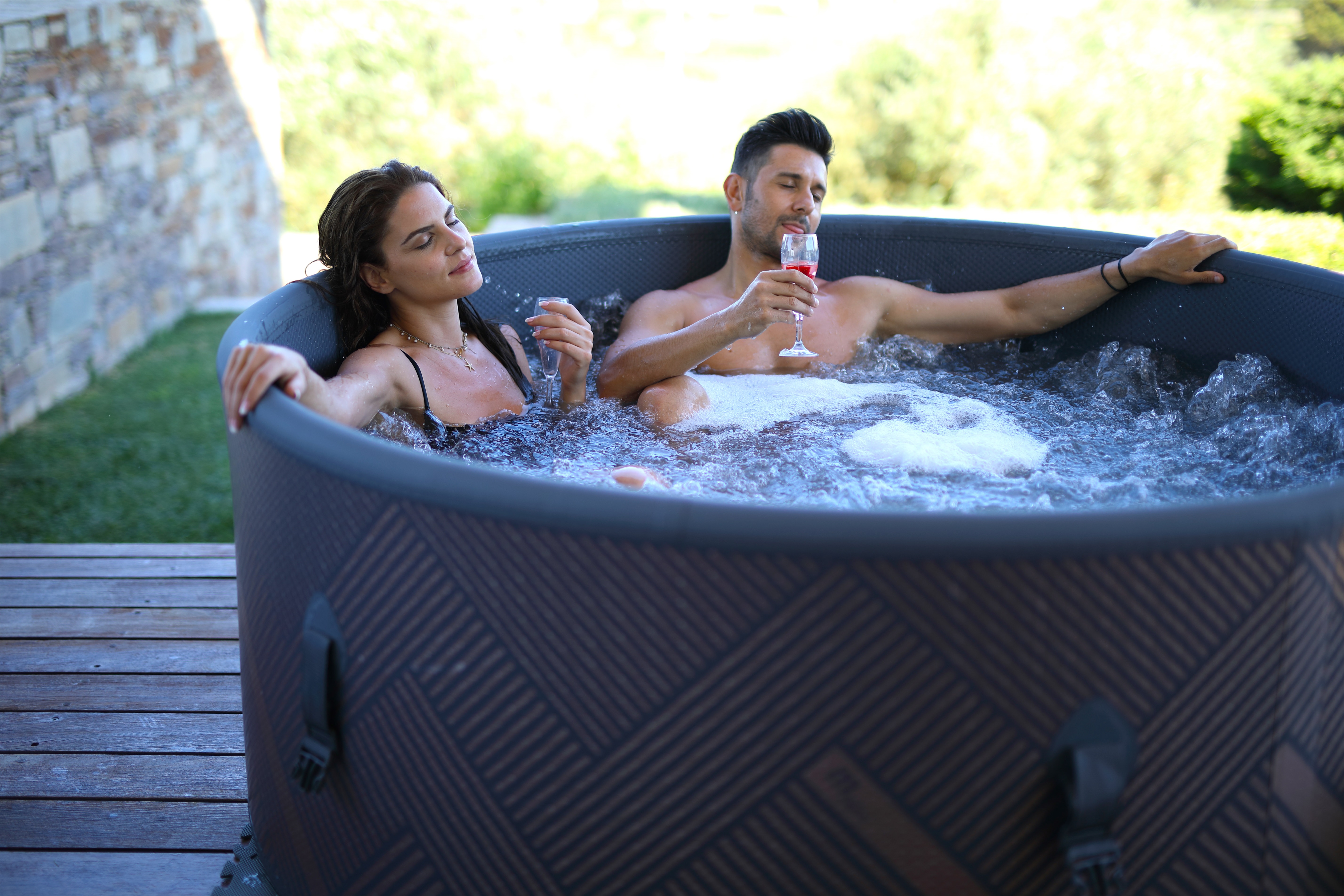 MSpa Whirlpool MONO 2024 für 6 Personen XXL Outdoor Pool aufblasbar DWF F-MO062W