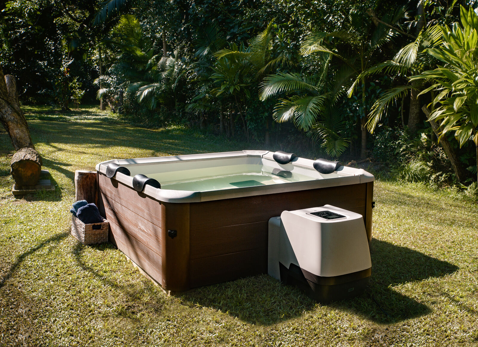 MSpa Whirlpool AMBER AERO PLUS 2026 XXL 180cm inkl. App, LED, 8 Hydromassagedüsen, 140 Luftdüsen