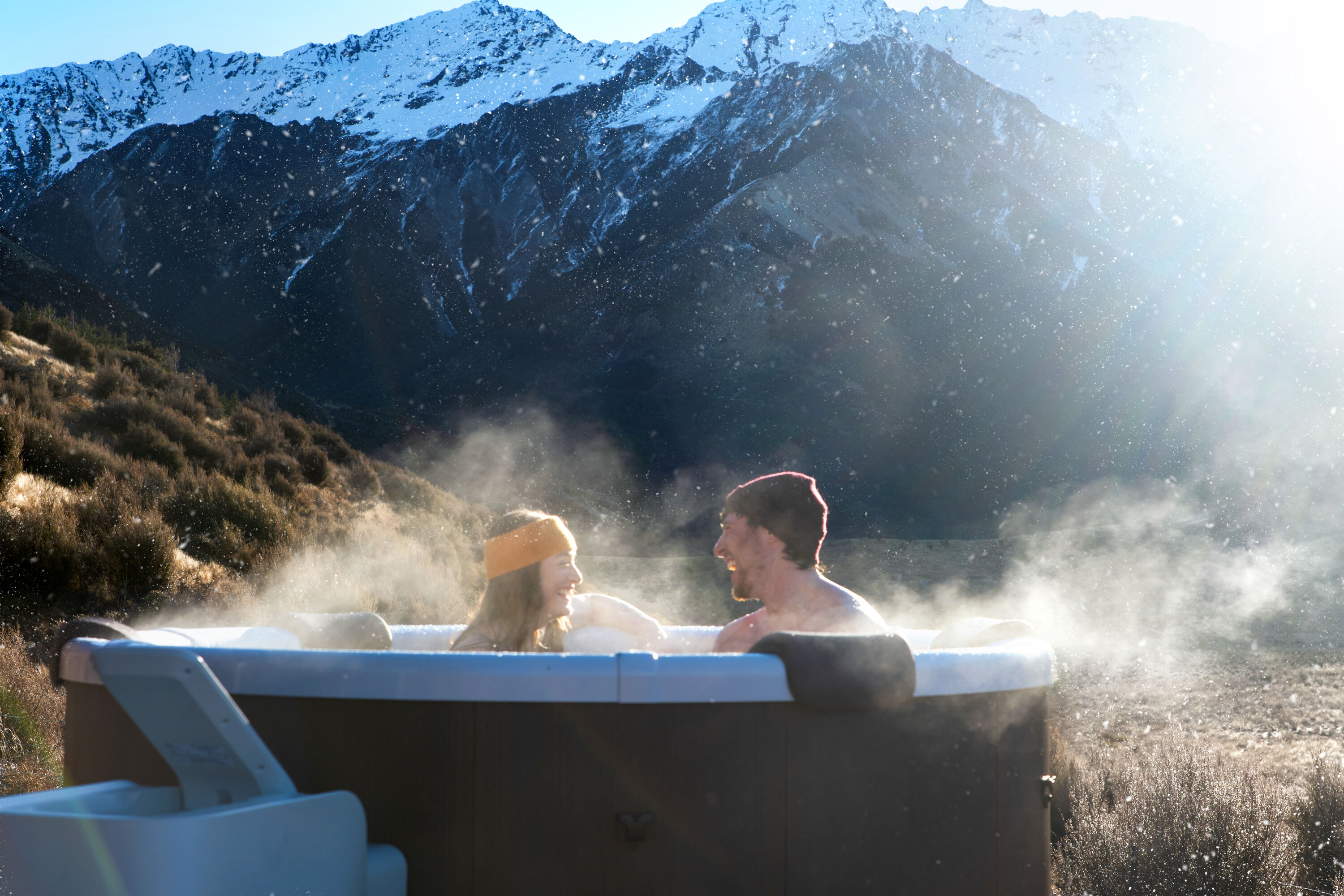 MSpa Whirlpool NEU ROVA 2026 inkl. App, LED, 8 Hydromassagedüsen, 130 Luftdüsen