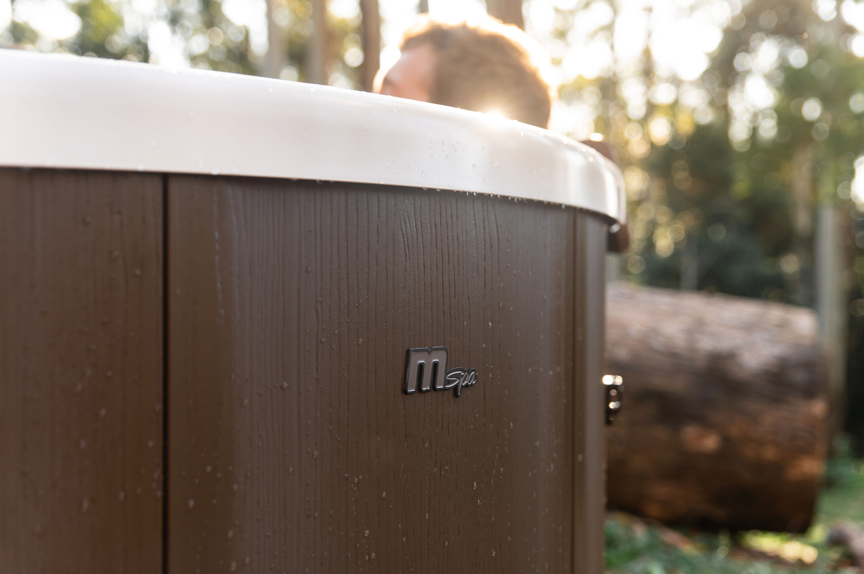 MSpa Whirlpool NEU ROVA 2026 inkl. App, LED, 8 Hydromassagedüsen, 130 Luftdüsen