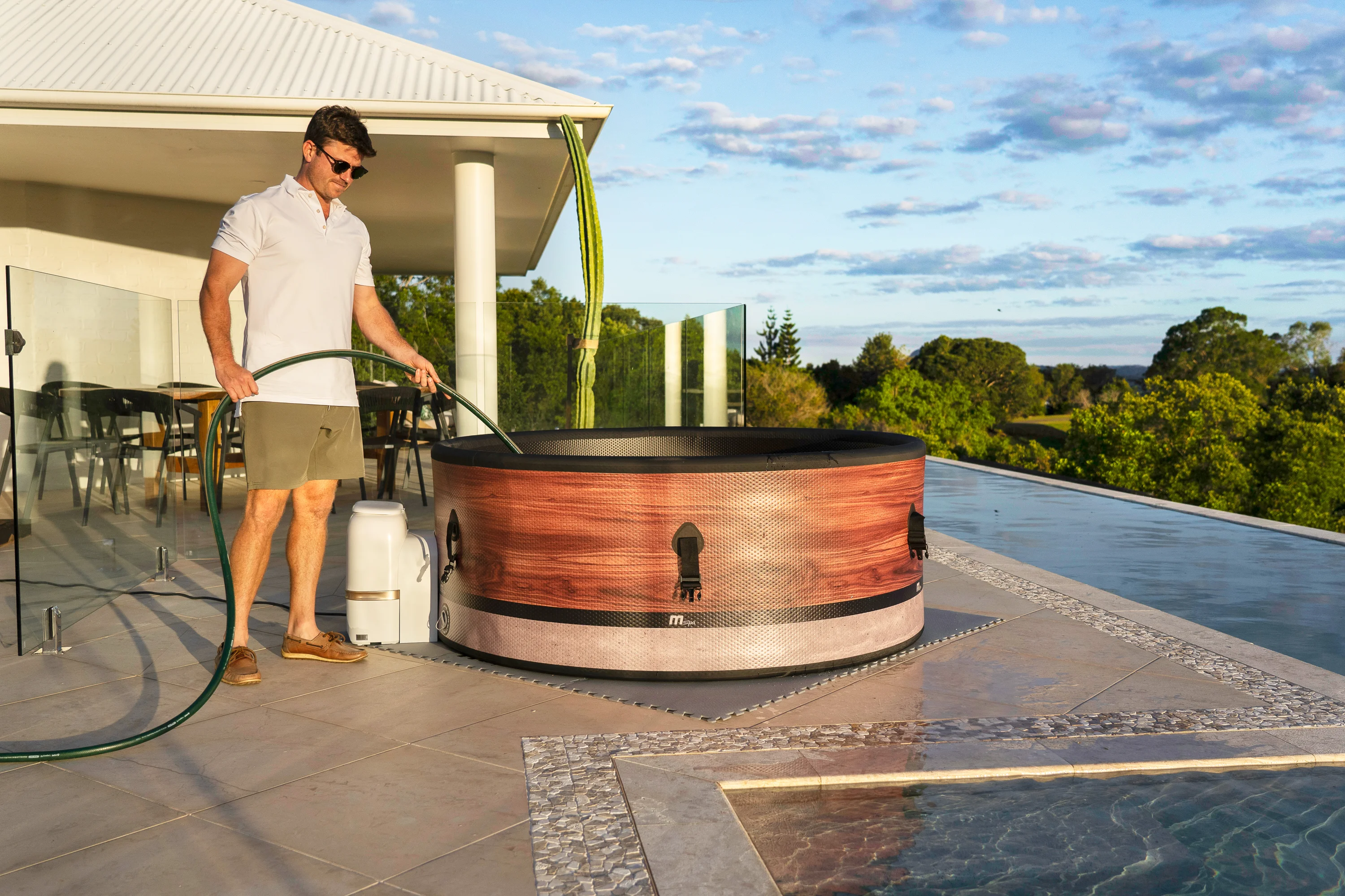 MSpa Whirlpool DUET Eco 2026 - 6 Pers. - Wifi, UVC+, 138 Luftdüsen - XXL - Ø173cm