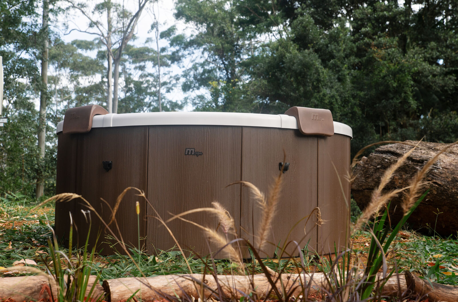 MSpa Whirlpool NEU ROVA 2026 inkl. App, LED, 8 Hydromassagedüsen, 130 Luftdüsen