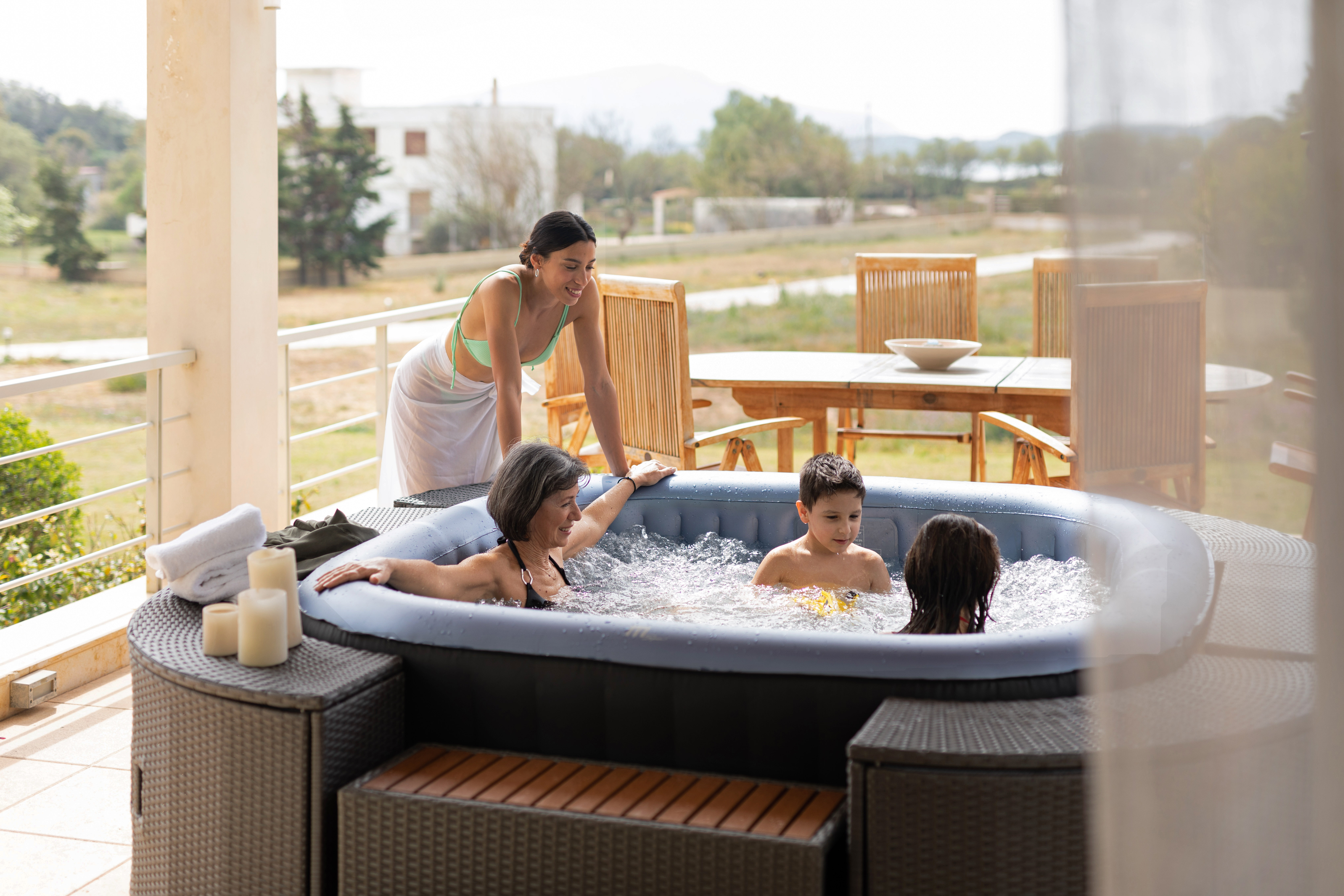 MSPA Whirlpool TEKAPO Comfort für 4 Personen C-TE041 aufblasbar Indoor- & Outdoor Pool