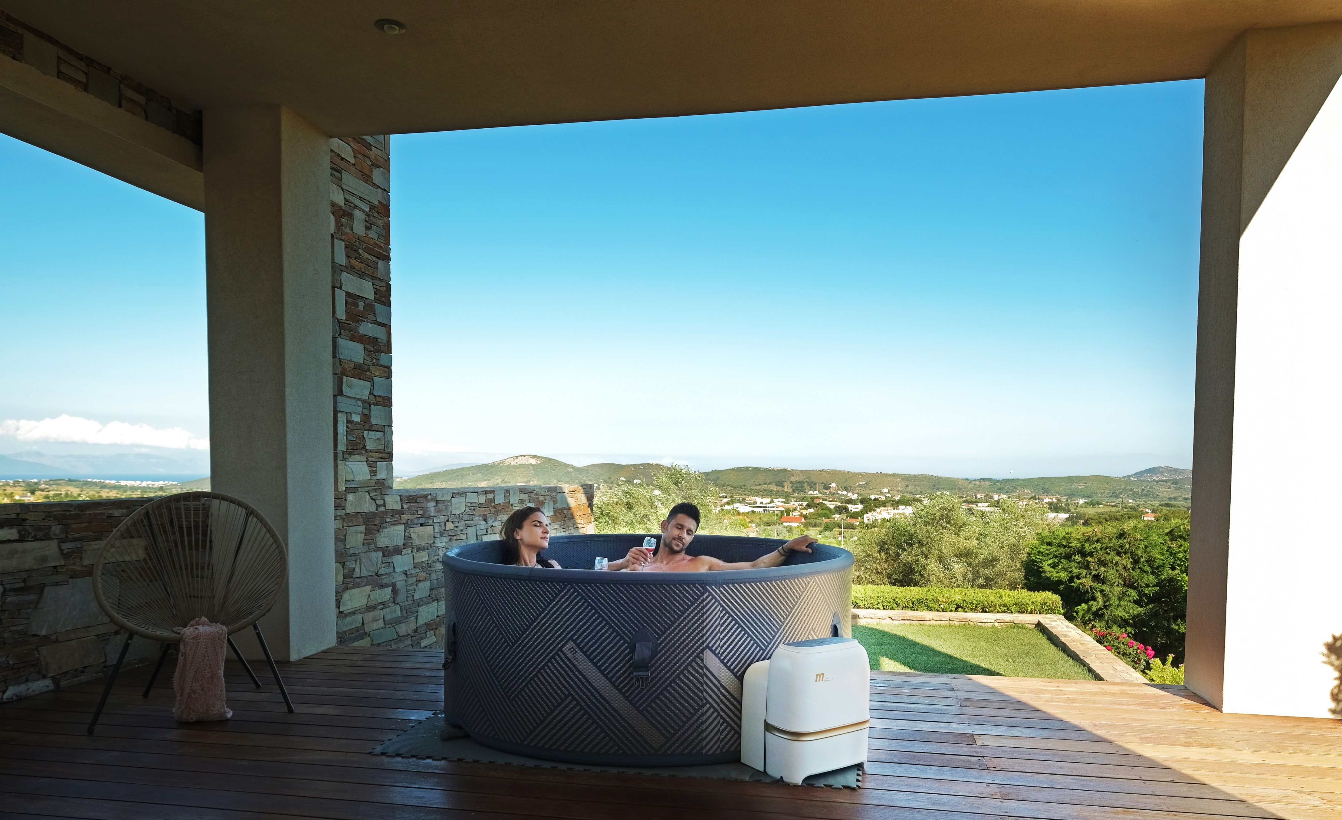 MSpa Whirlpool MONO ECO 2025 für 8 Personen XXL inkl. UVC / 144 Luftdüsen Outdoor Pool aufblasbar DWF F-MO082W