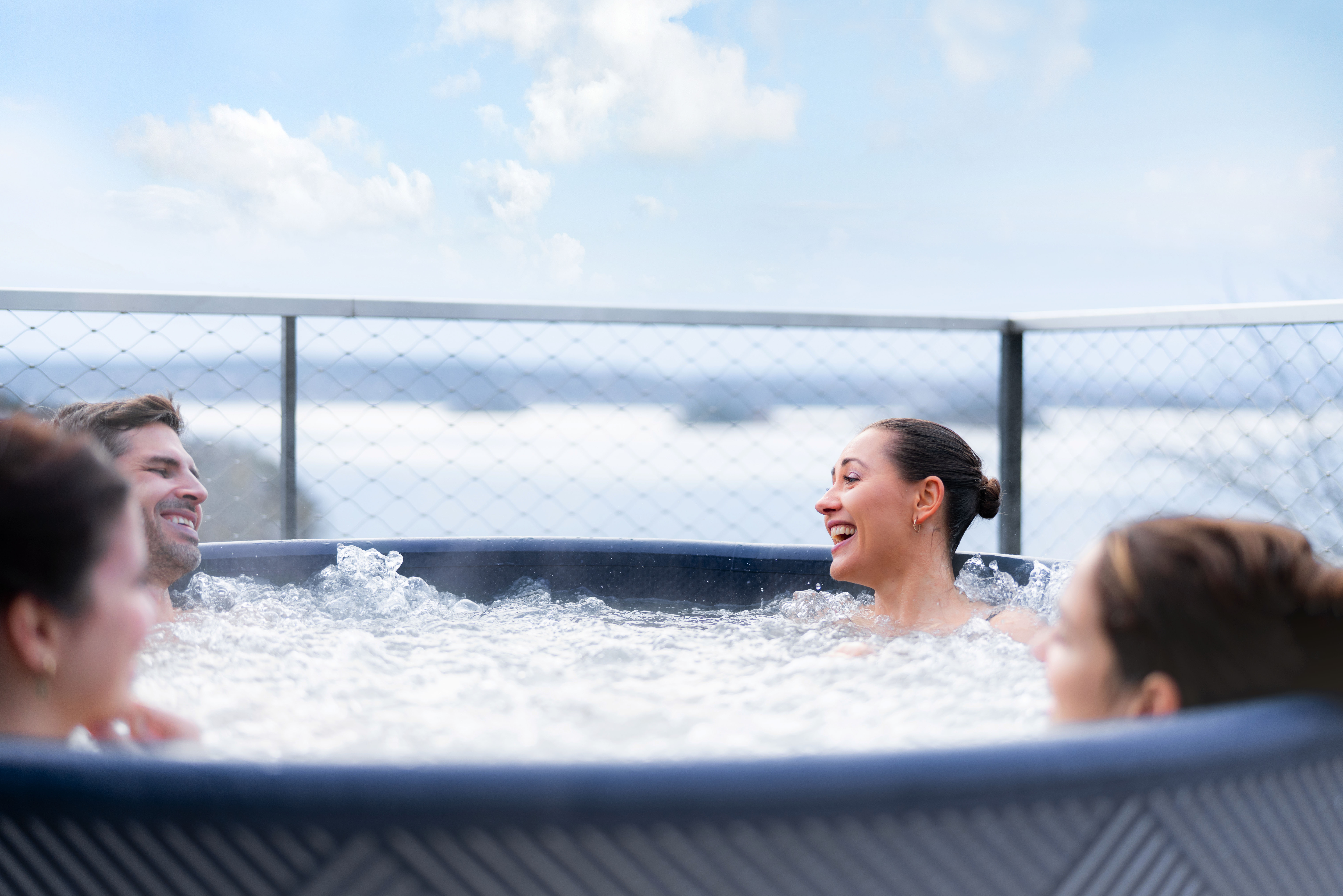 NEU! MSpa Whirlpool FRAME NAVAL 2022 inkl. APP-Steuerung DROP-STITCH Indoor & Outdoor Pool