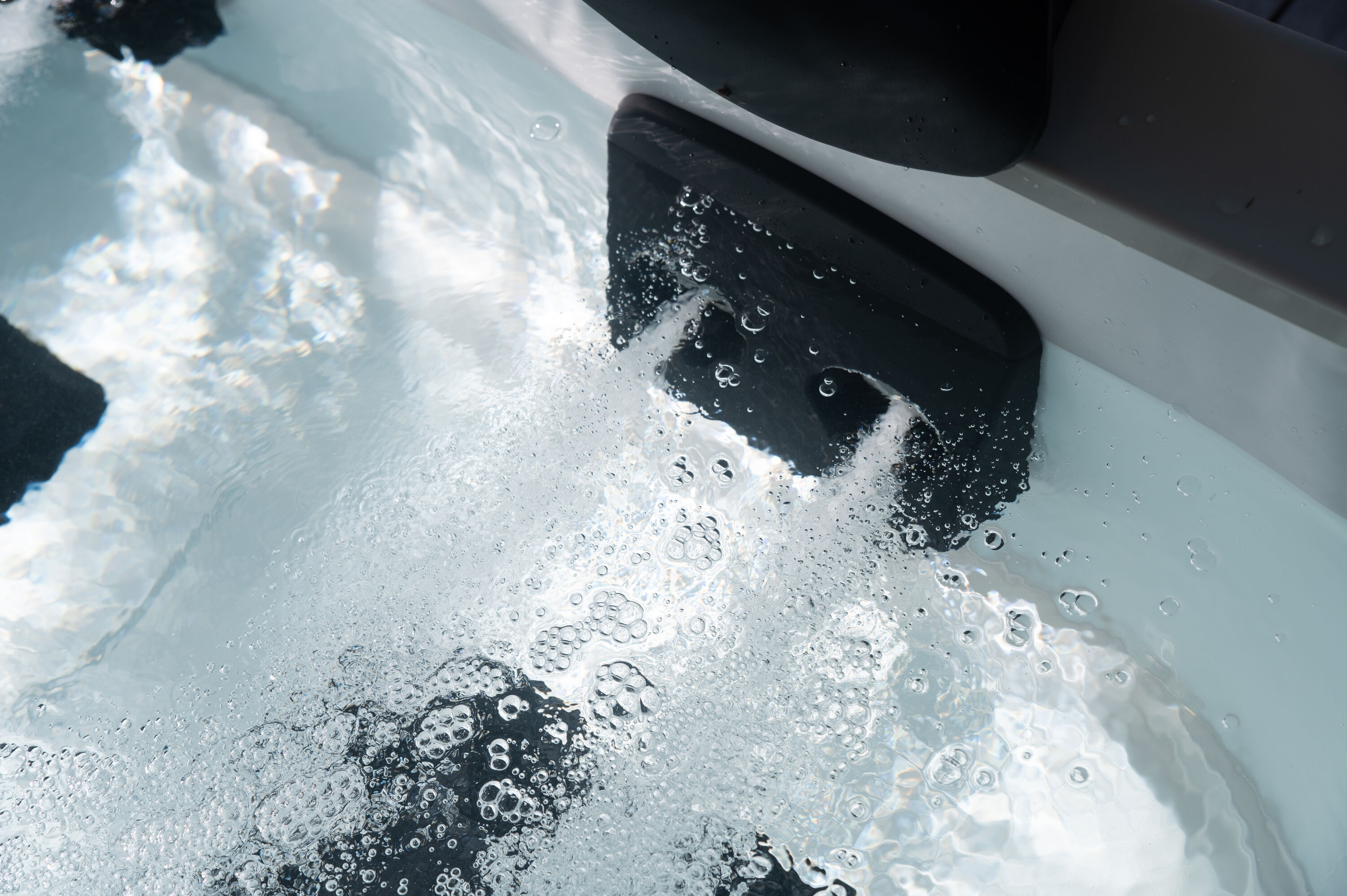 MSpa Whirlpool OSLO AERO PLUS 2026 XXL 180cm inkl. App, LED, 8 Hydromassagedüsen, 140 Luftdüsen