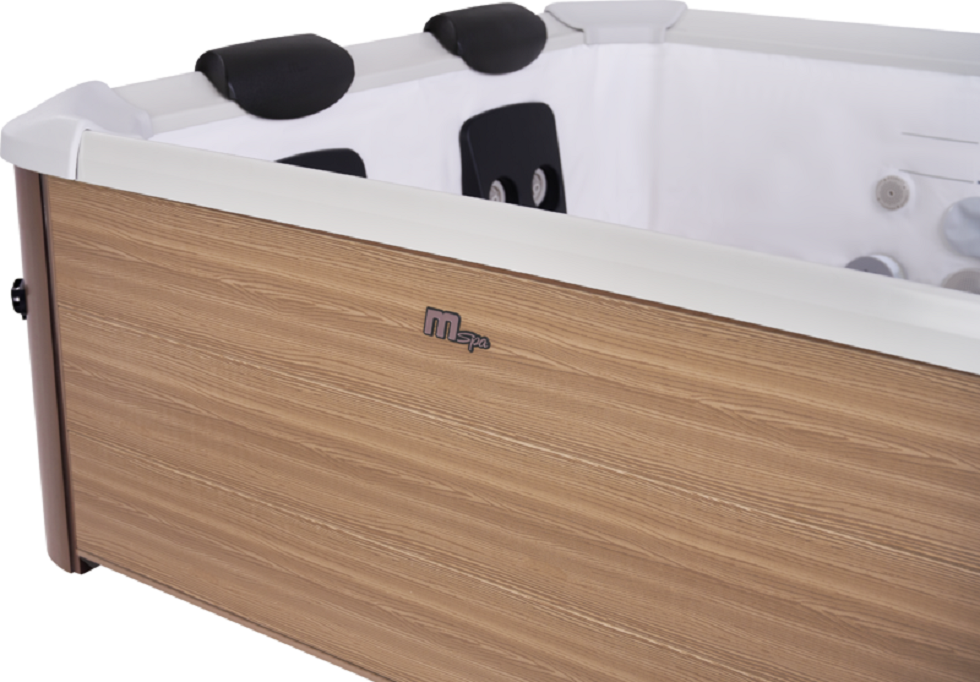 MSpa Whirlpool  Oslo AMBER Aero Modell 2027 160 cm inkl. LED, WiFi, UVC - 120 Luftdüsen, 8 Hydromassagedüsen